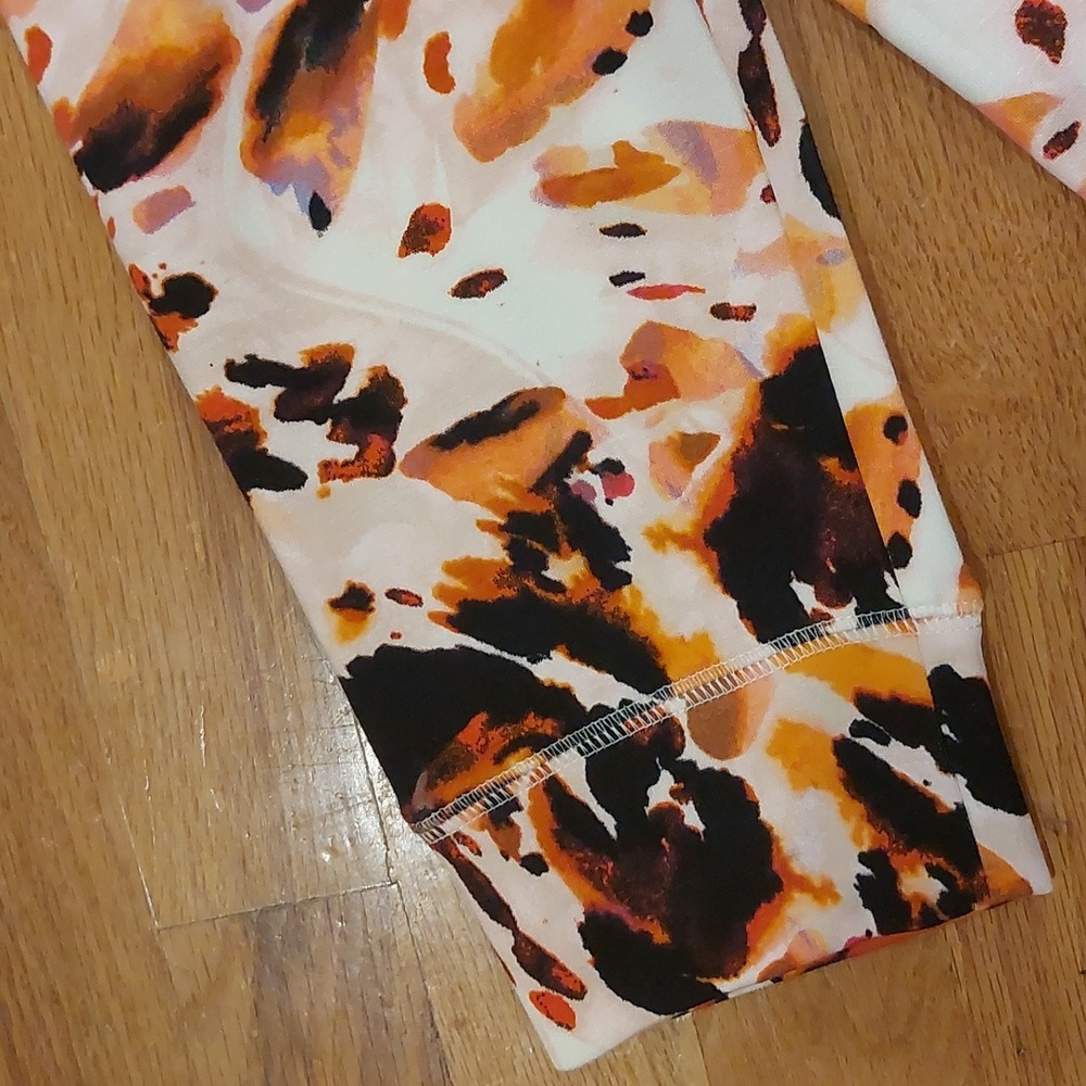 Womens' Multicolor Patterned Top - Picture 5 of 9